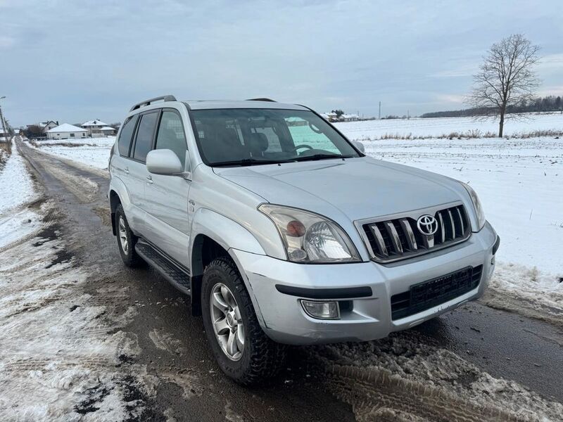 Silber Gebraucht 2008 Toyota Land Cruiser Executive SUV | 13.900 € (Superpreis) - Bild 1/4
