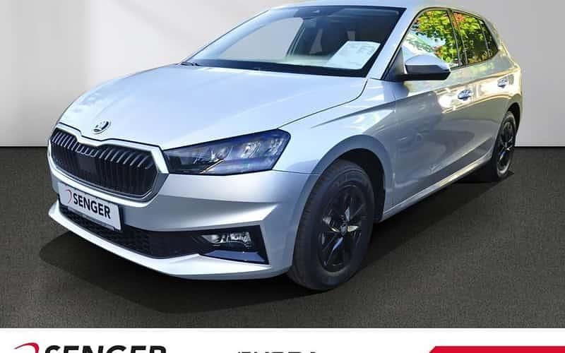 Silber Neu 2025 Skoda Fabia Selection Kleinwagen | 20.550 € (Etwas zu teuer) - Bild 1/4