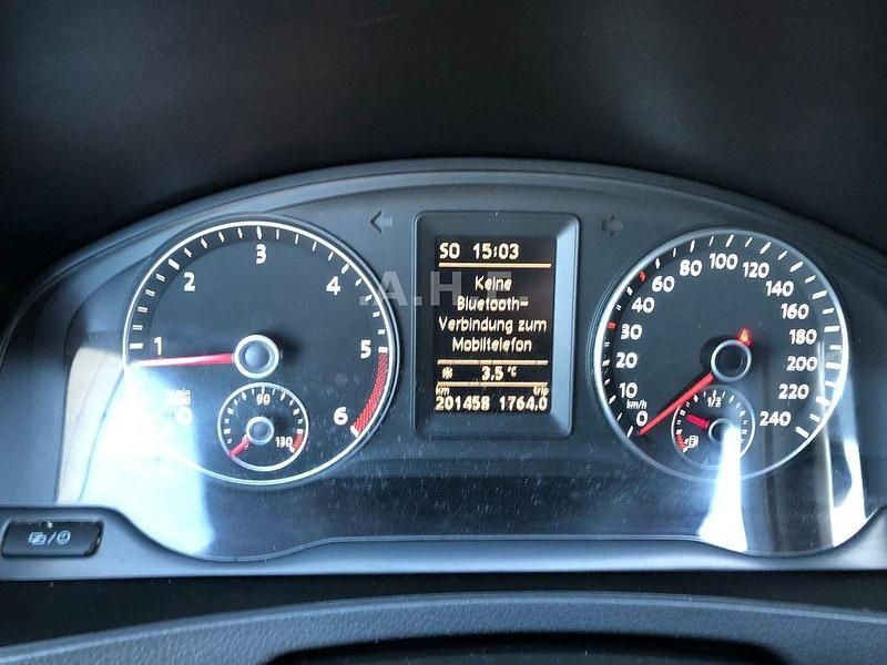 Gebraucht VW Caravelle 140 PS (102 kW) 2012 Weiß Van / Kleinbus