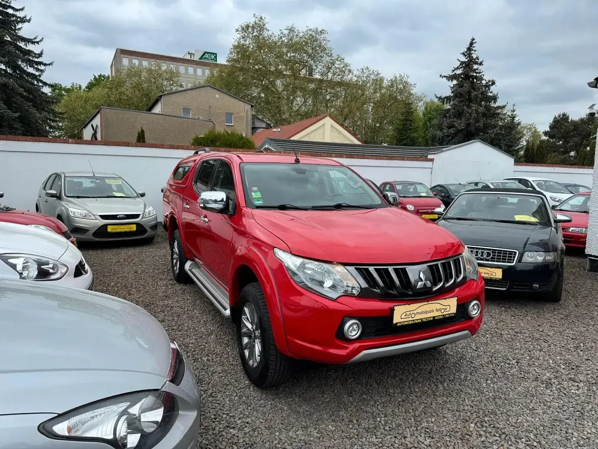 Gebraucht Mitsubishi L200 Plus 181 PS (133 kW) 2017 Palmarot (s) Pickup