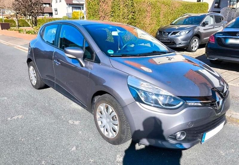 Gebraucht Renault Clio IV Dynamique 75 PS (55 kW) 2013 Grau Kleinwagen