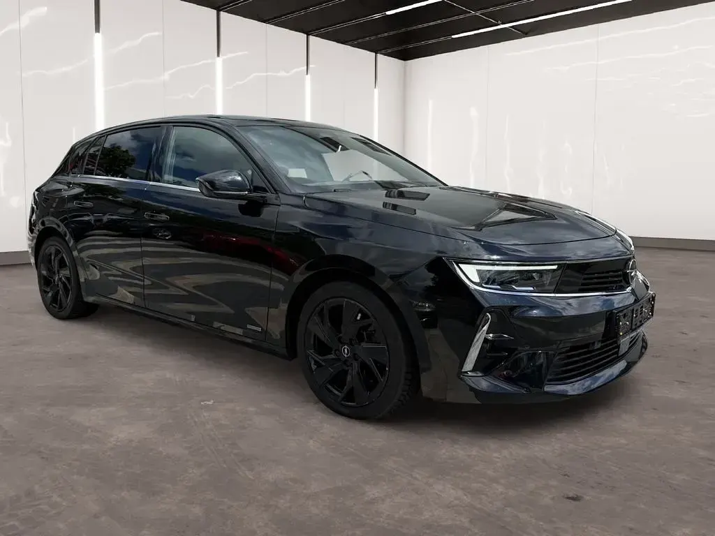 Gebraucht Opel Astra Ultimate 150 PS (110 kW) 2022 Schwarz Kleinwagen
