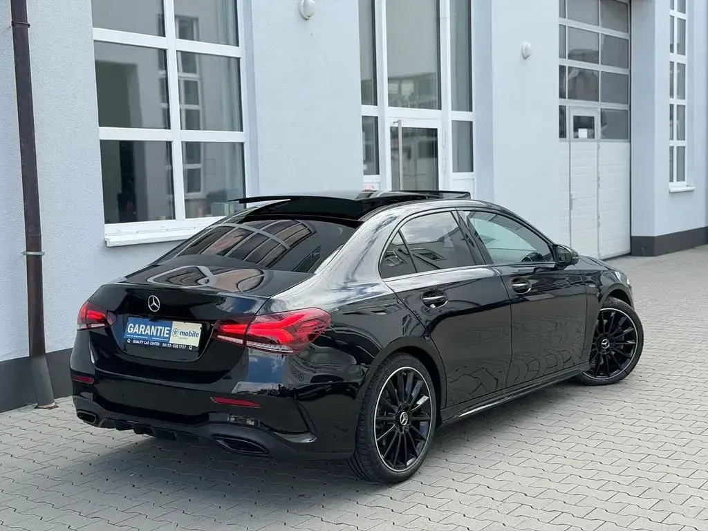 Gebraucht Mercedes A250 Edition 224 PS (164 kW) 2022 Schwarz Limousine