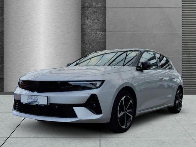 Gebraucht Opel Astra 131 PS (96 kW) 2024 Silber Limousine