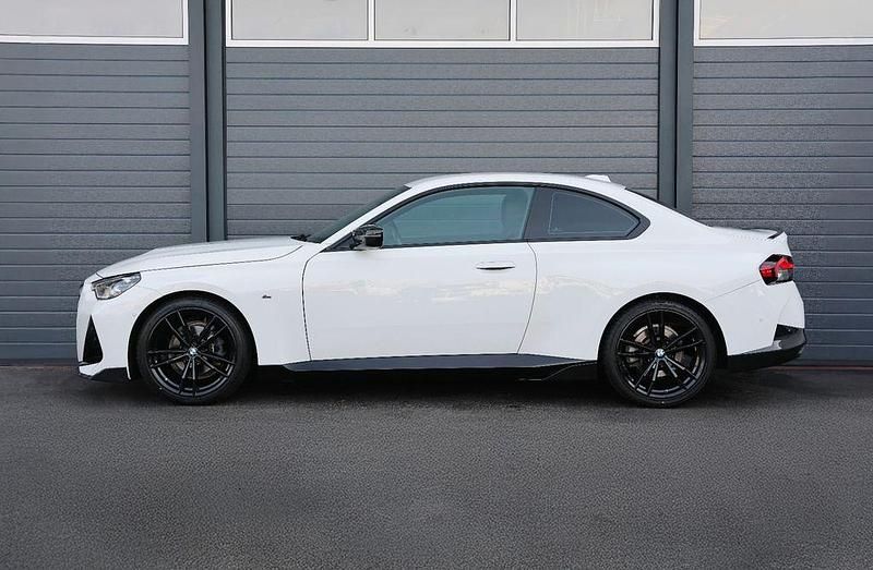 Gebraucht BMW 218 Performance 156 PS (114 kW) 2023 Alpinweiss iii Coupé