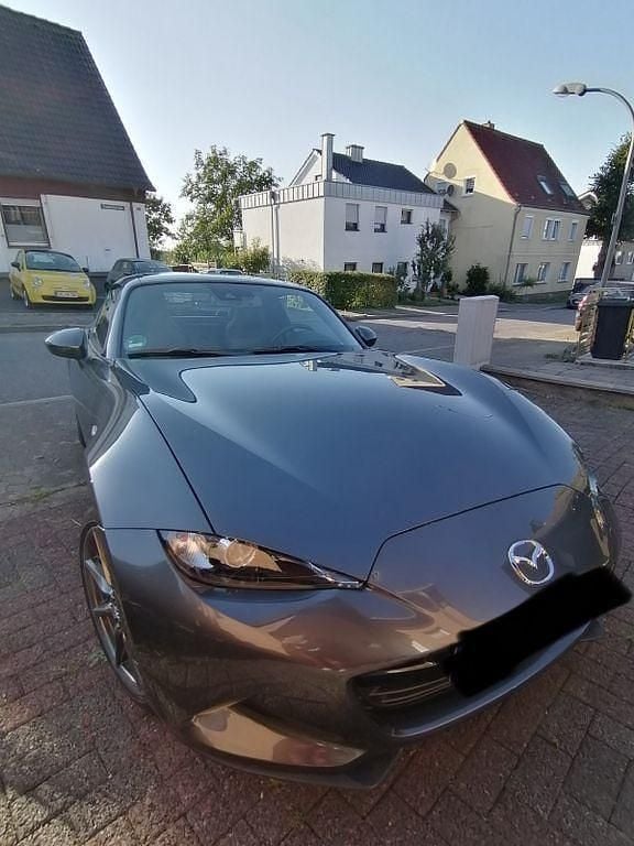 Grau Gebraucht 2018 Mazda MX5 Exclusive-Line Cabrio | 22.999 € (Fairer Preis) - Bild 1/4