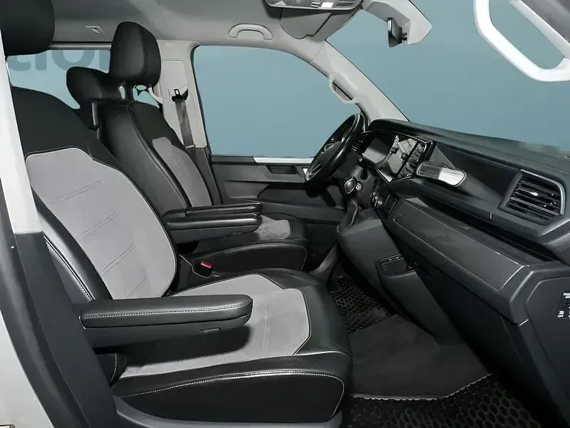 Używany VW T6.1 150 KM (110 kW) 2021 Srebrny Van