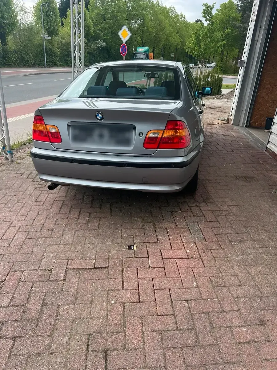 Gebraucht BMW 316 116 PS (85 kW) 2005 Silber Limousine