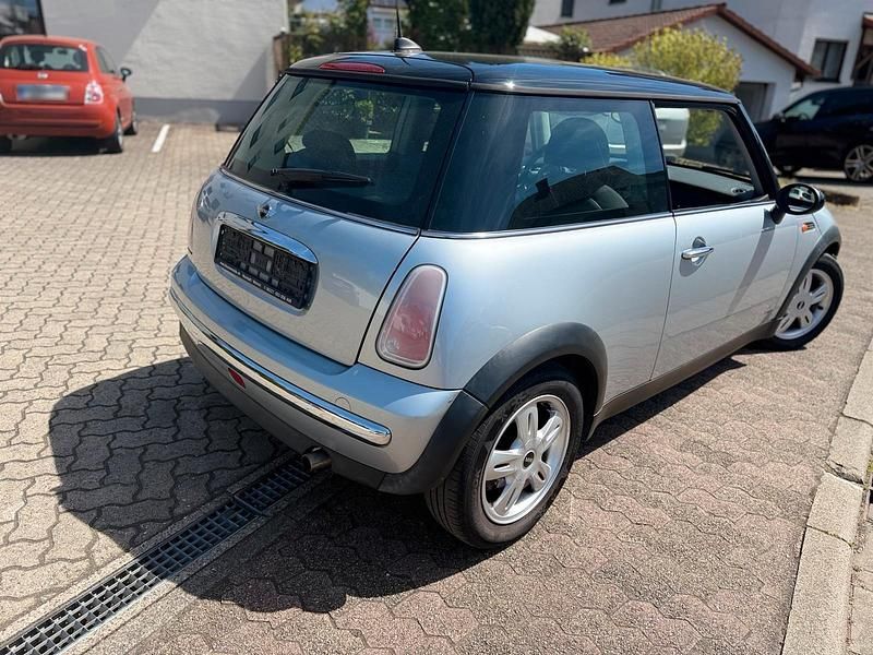 Second-hand Mini Cooper Coupé 116 CP (85 kW) 2004 Argintiu Coupe
