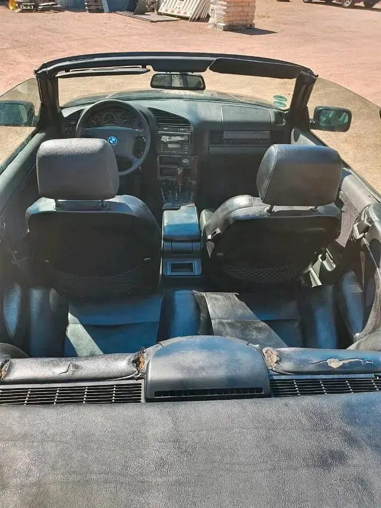Gebraucht BMW 320 Cabriolet Basis 150 PS (110 kW) 1998 Schwarz Cabrio