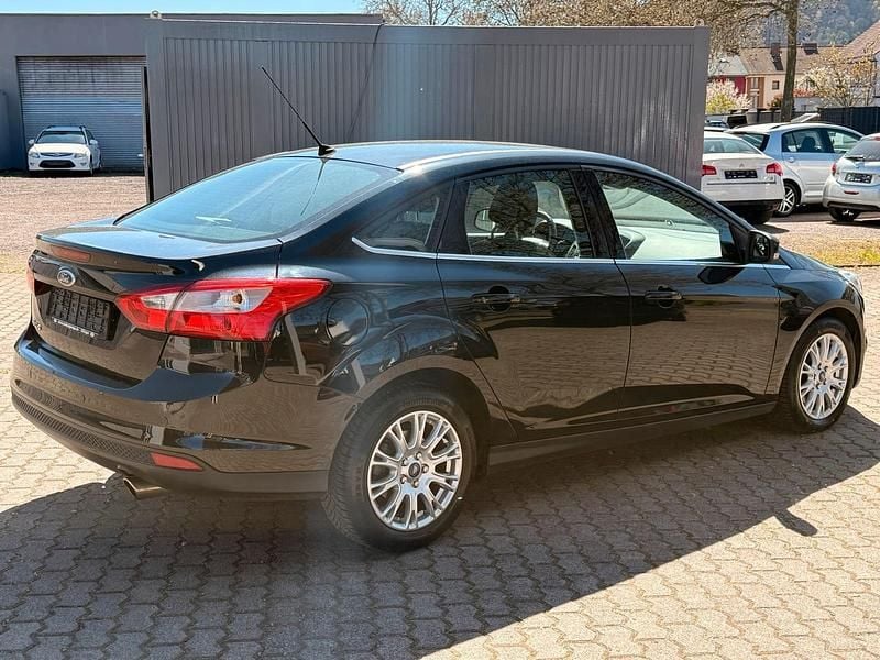 Usata Ford Focus 183 CV (134 kW) 2011 Nero Berlina