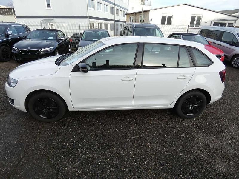 Gebraucht Skoda Rapid Ambition 110 PS (80 kW) 2018 Candyweiss Kleinwagen