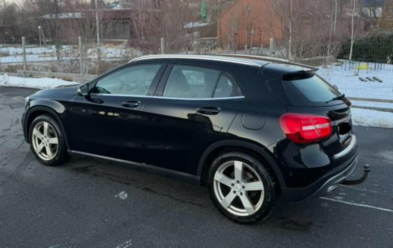 Gebraucht Mercedes GLA200 156 PS (114 kW) 2015 Schwarz SUV