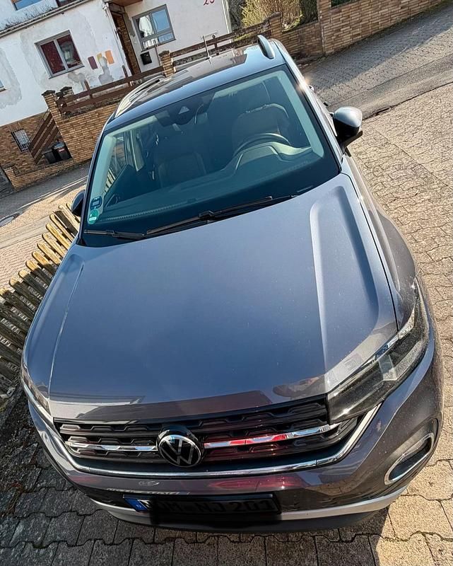 Gebraucht VW T-Roc Active 95 PS (69 kW) 2021 Andere farben SUV