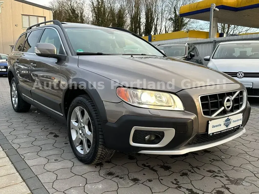 Gebraucht Volvo XC70 Summum 185 PS (136 kW) 2009 Grau Kombi