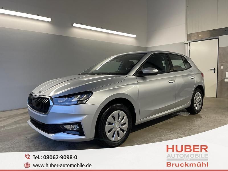 Neu Skoda Fabia Selection 95 PS (69 kW) 2026 [8e8e] brillantsilber metallic Limousine