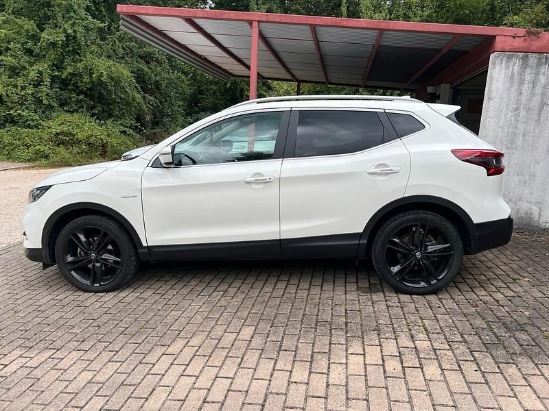 Weiß Gebraucht 2020 Nissan Qashqai N-Way SUV | 20.000 € (Fairer Preis) - Bild 1/4
