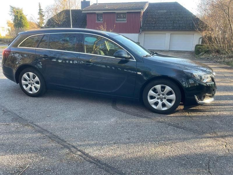 Gebraucht Opel Insignia 136 PS (100 kW) 2017 Grün Kombi
