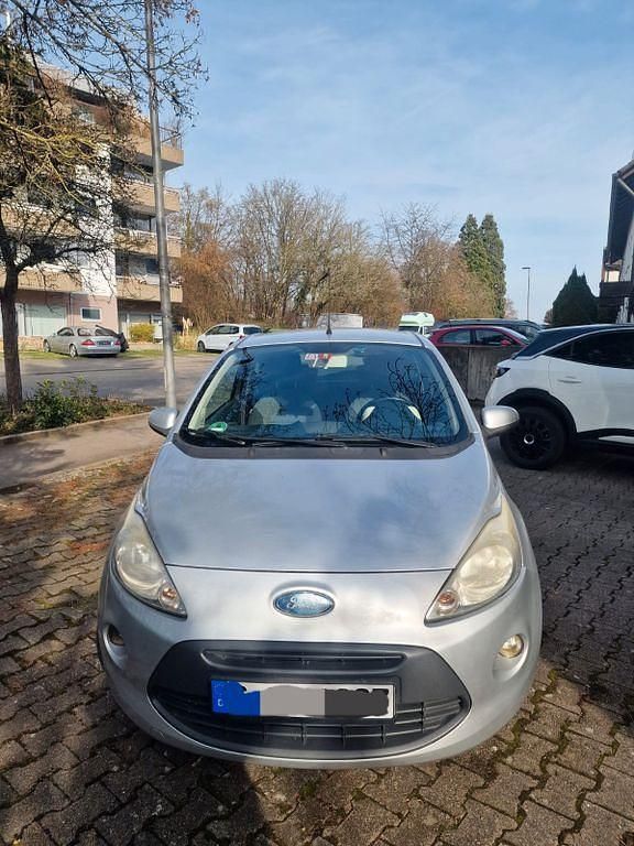 Gebraucht Ford Ka Titanium 69 PS (50 kW) 2010 Silber Kleinwagen