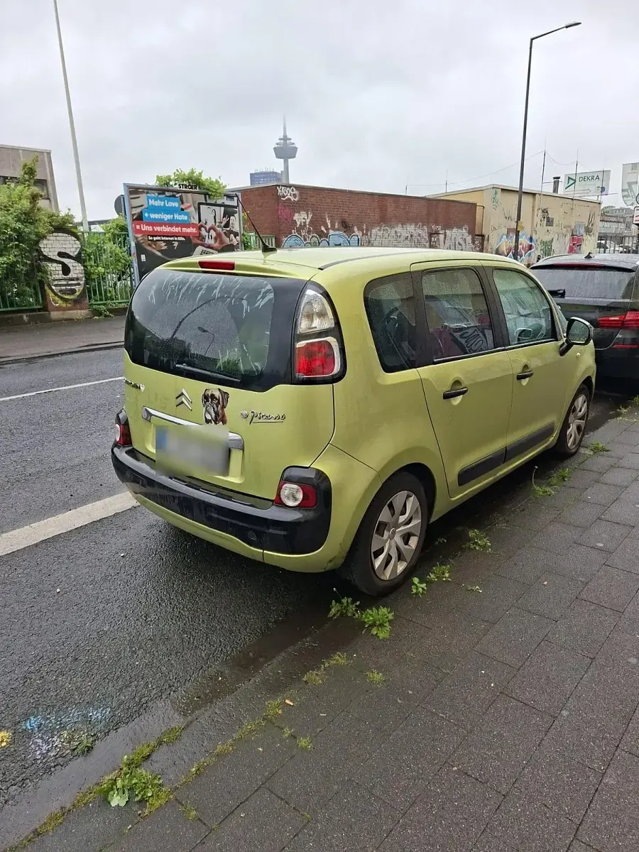Usado Citroën C3 120 CV (88 kW) 2010 Amarillo Monovolumen