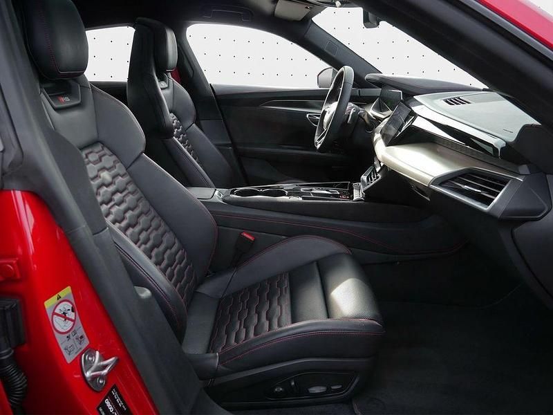 Gebraucht Audi e-tron GT quattro Sport 439 kW (598 PS) 2023 Rot Limousine