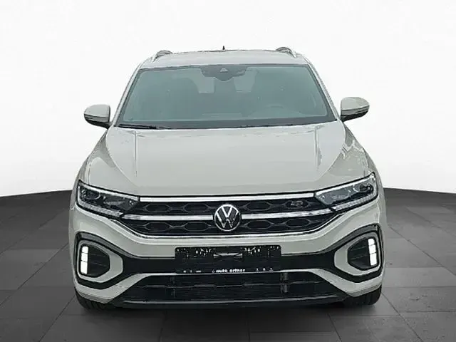 Second-hand VW T-Roc R-line 110 CP (80 kW) 2024 Argintiu SUV