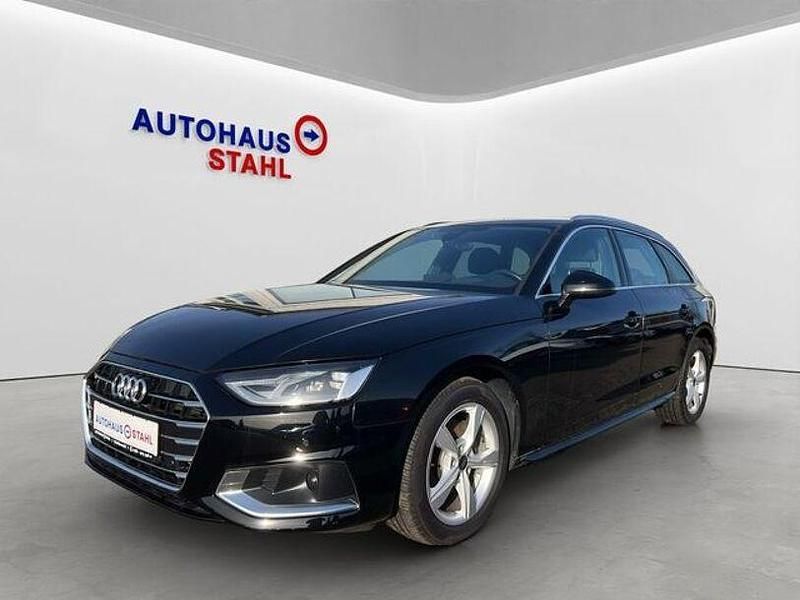 Gebraucht Audi A4 Advanced 163 PS (119 kW) 2022 Brilliant black Kombi