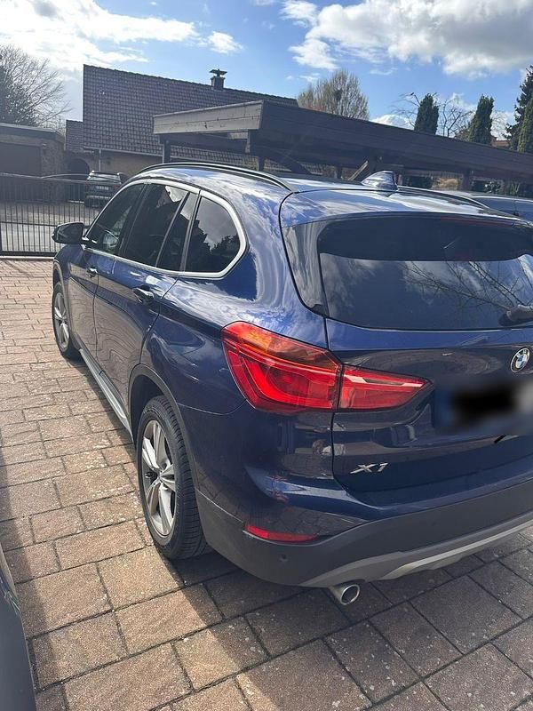 Gebraucht BMW X1 Advantage 190 PS (139 kW) 2019 Blau SUV