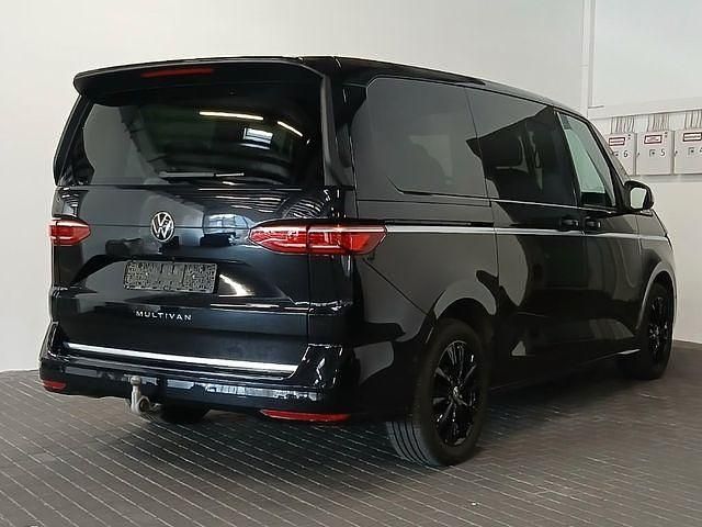 Gebraucht VW Multivan Style 150 PS (110 kW) 2024 Schwarzkeine angabe Van
