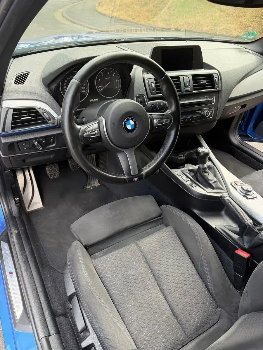 Gebraucht BMW 118 M Sport 143 PS (105 kW) 2015 Blau Kleinwagen