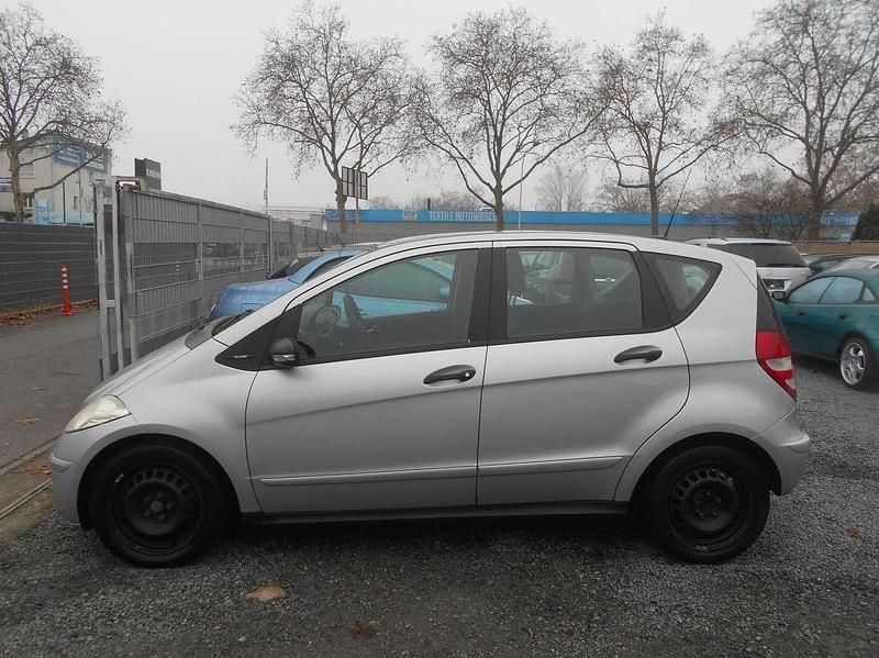 Gebraucht Mercedes A180 109 PS (80 kW) 2004 Polarsilber  metalliclack Kleinwagen