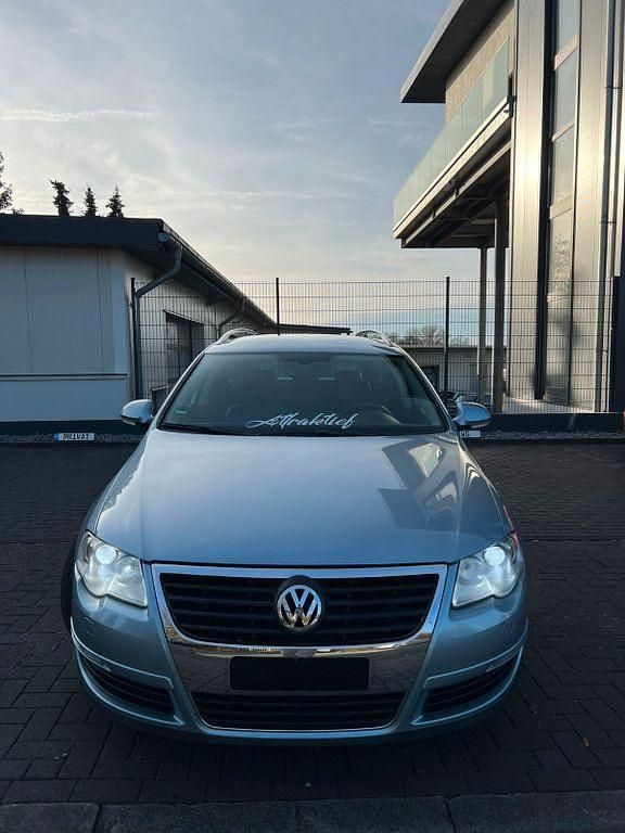 Gebraucht 2009 VW Passat Sportline Kombi | 3.900 € (Guter Preis) - Bild 1/4