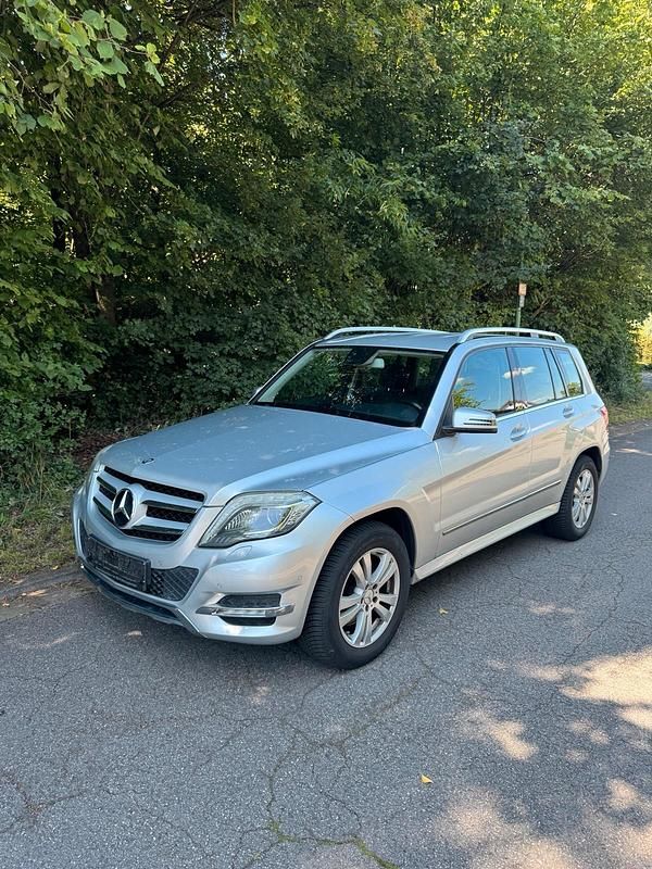 Silber Gebraucht 2012 Mercedes GLK220 SUV | 12.900 € (Fairer Preis) - Bild 1/4
