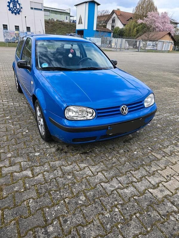 Gebraucht VW Golf IV 105 PS (77 kW) 1999 Blau Kleinwagen