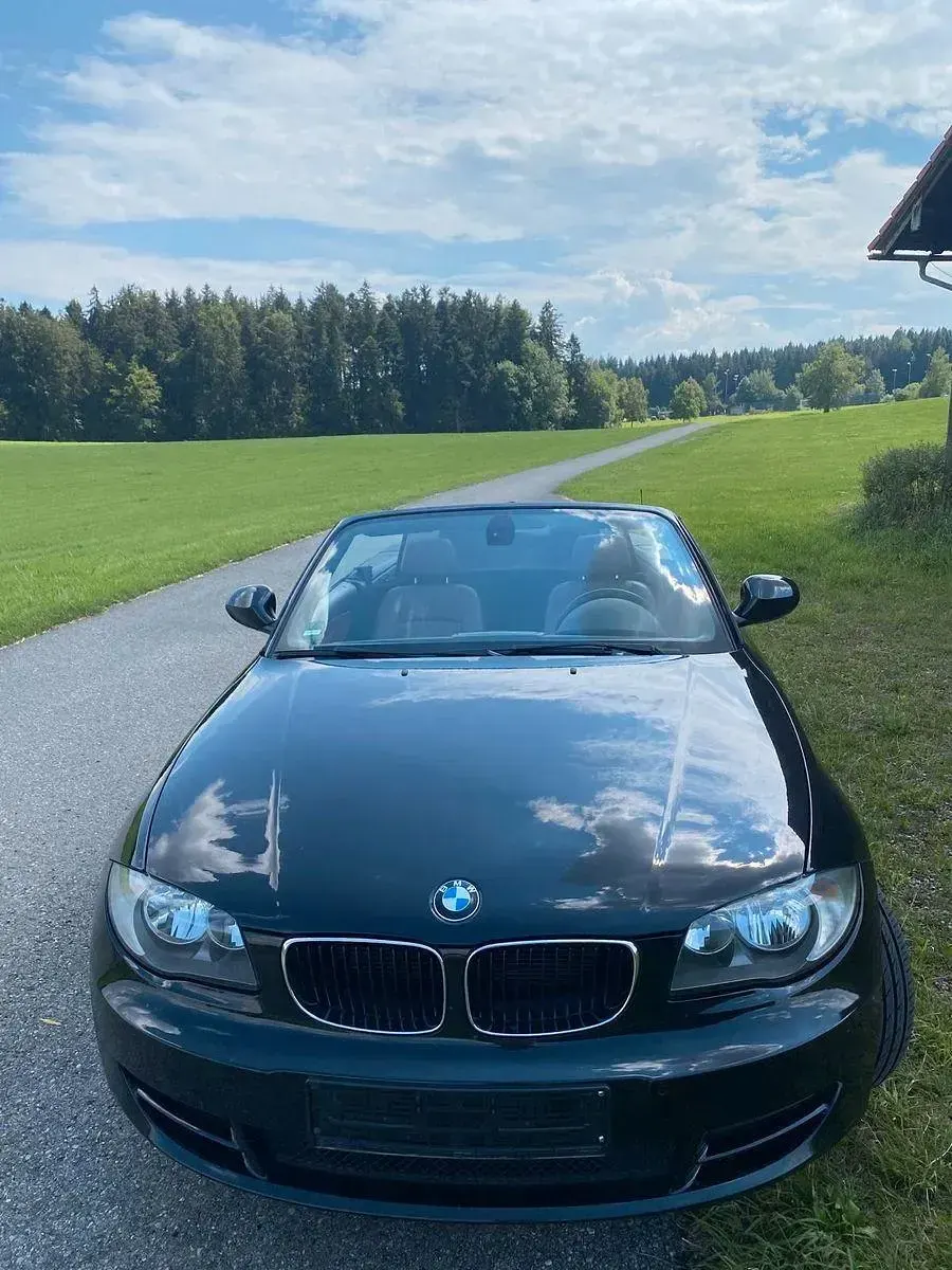 Gebraucht BMW 118 Cabriolet 143 PS (105 kW) 2010 Schwarz Cabrio