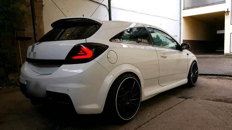 Gebraucht Opel Astra OPC 241 PS (177 kW) 2008 Weiß Coupé