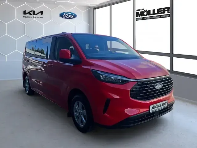 Gebraucht Ford Tourneo Custom Trend 136 PS (100 kW) 2024 Rot Van