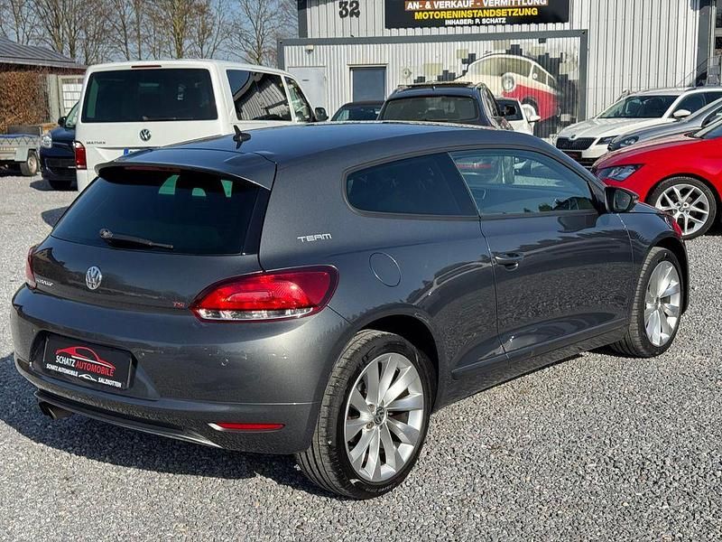 Gebraucht VW Scirocco 160 PS (117 kW) 2011 Grau Coupé