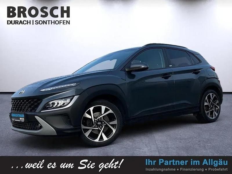 Gebraucht Hyundai Kona Intro Edition 119 PS (87 kW) 2021 Dark knight SUV