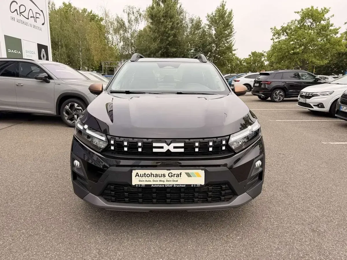 Neu Dacia Sandero Extreme 122 PS (89 kW) 2026 Schwarz Limousine