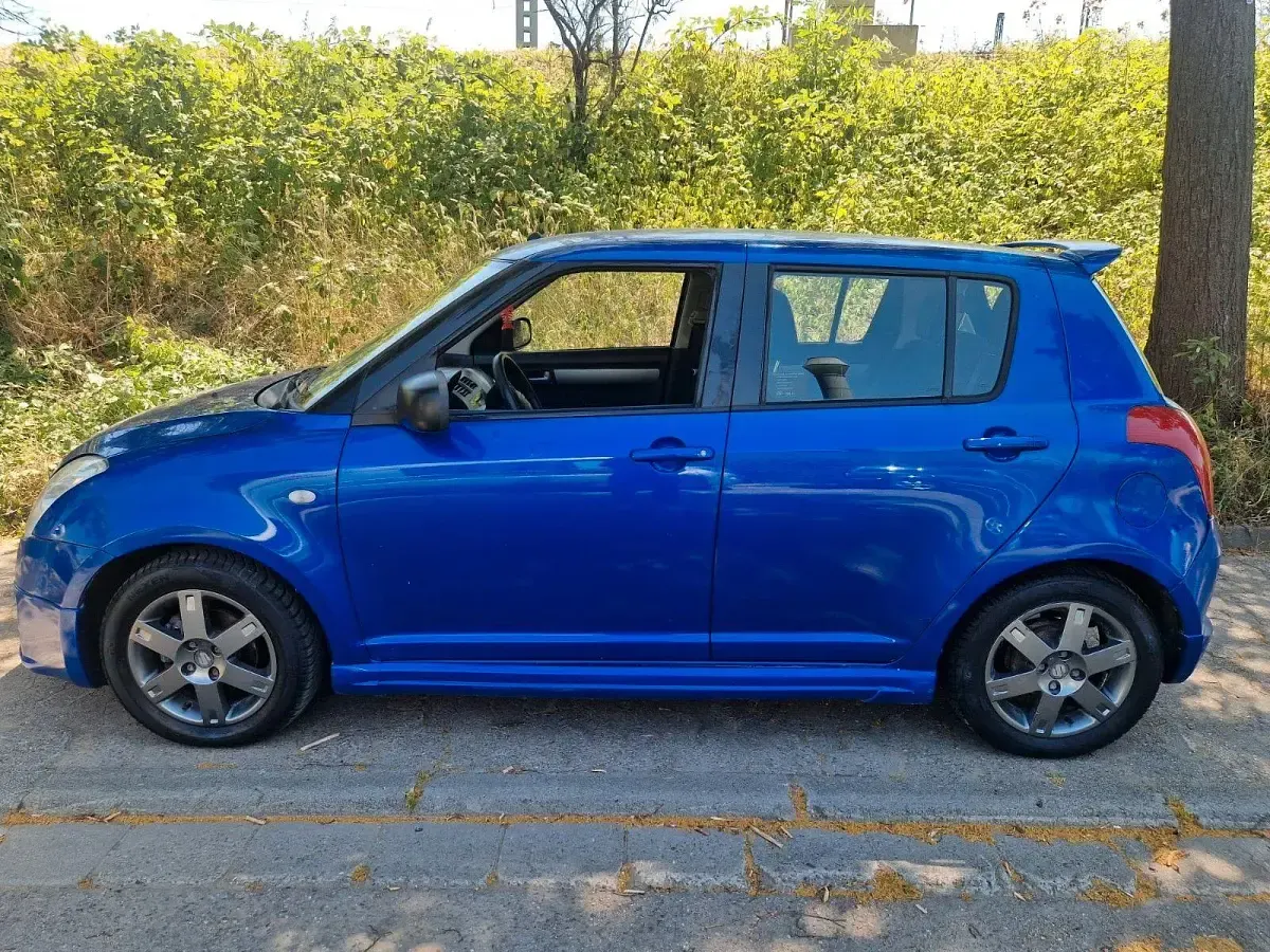 Gebraucht Suzuki Swift Comfort+ 92 PS (67 kW) 2005 Blau Kleinwagen