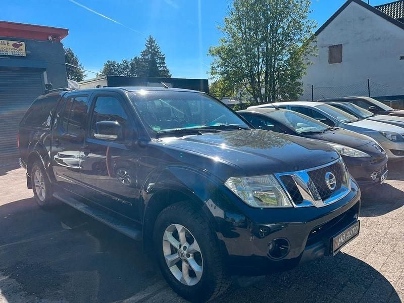 Second-hand Nissan Navara 2010 Negru Pickup