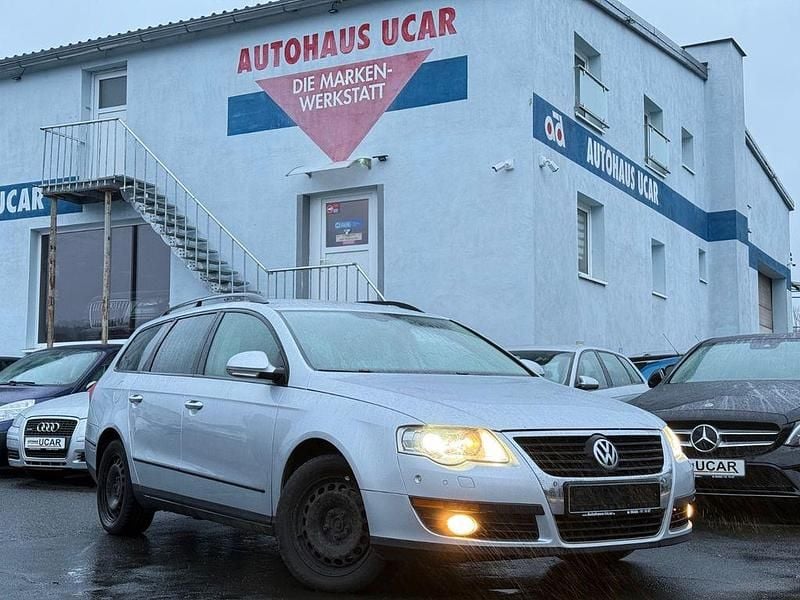 Silber Gebraucht 2010 VW Passat Trendline Kombi | 3.999 € (Fairer Preis) - Bild 1/4