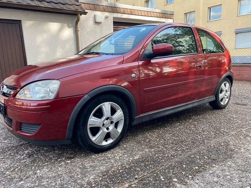 Rot Gebraucht 2006 Opel Corsa Kleinwagen | 600 € (Superpreis) - Bild 1/4