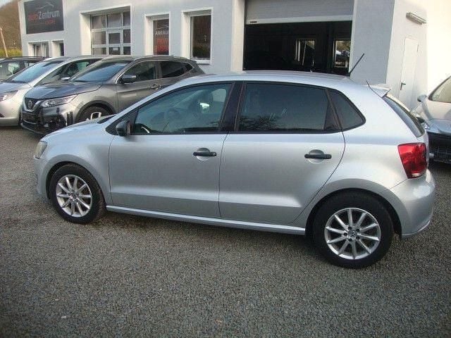 Gebraucht VW Polo 75 PS (55 kW) 2009 Silber Kleinwagen