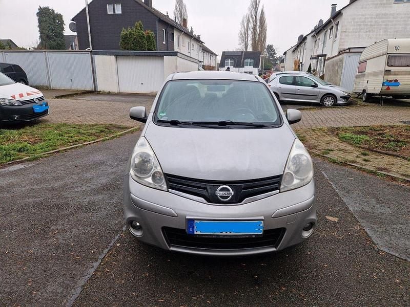 Gebraucht Nissan Note Acenta 88 PS (64 kW) 2010 Van / Kleinbus