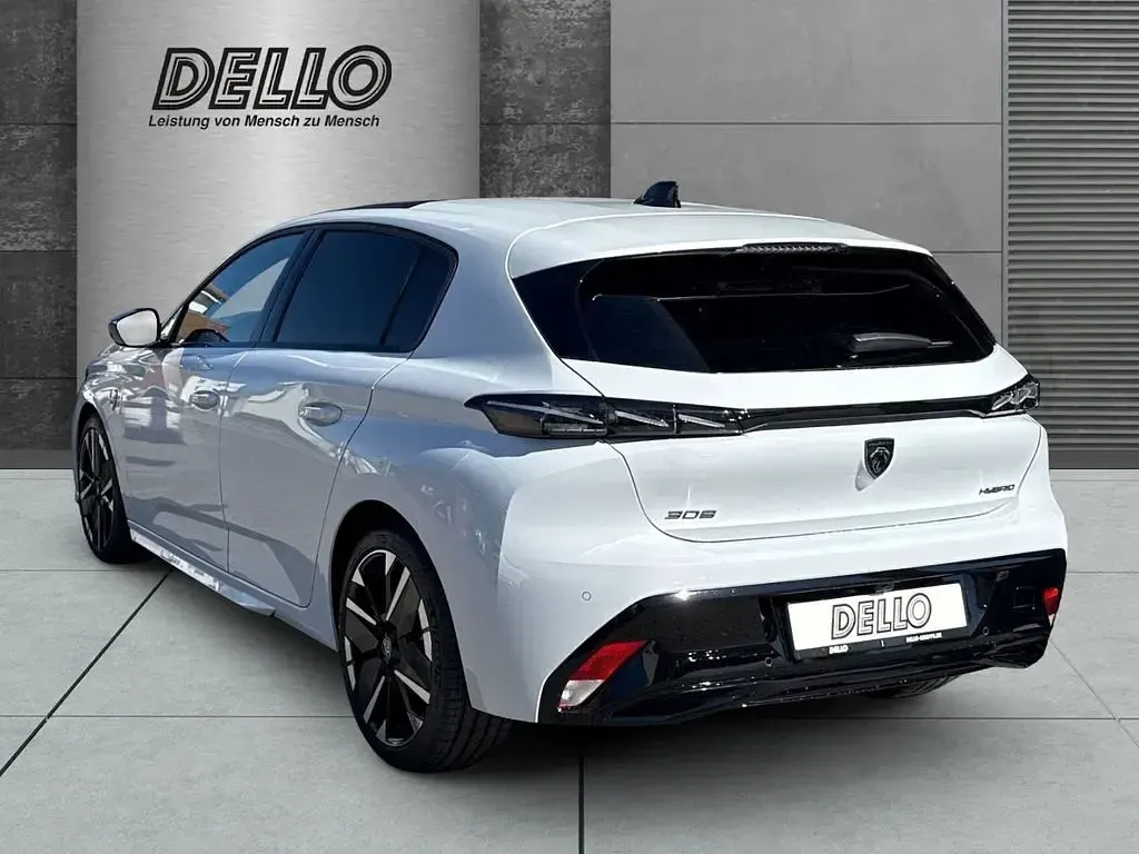 Neu Peugeot 308 Premium 145 PS (106 kW) 2026 Okenit weiß met. Limousine