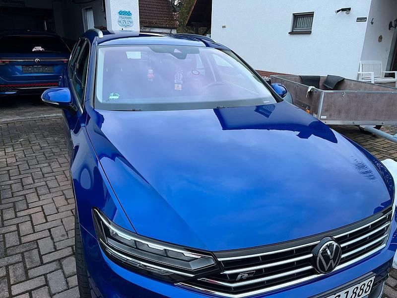 Gebraucht VW Passat Highline 290 PS (213 kW) 2022 Blau Kombi