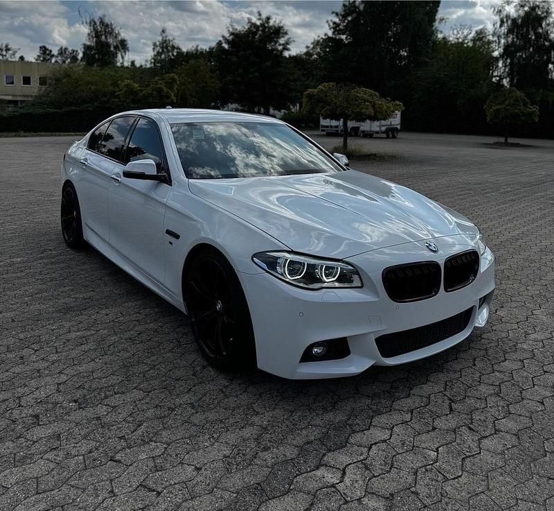 Weiß Gebraucht 2017 BMW 530 M Sport Limousine | 24.000 € (Fairer Preis) - Bild 1/4