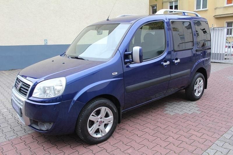 Blau Gebraucht 2008 Fiat Doblò Van / Kleinbus | 4.490 € (Fairer Preis) - Bild 1/4